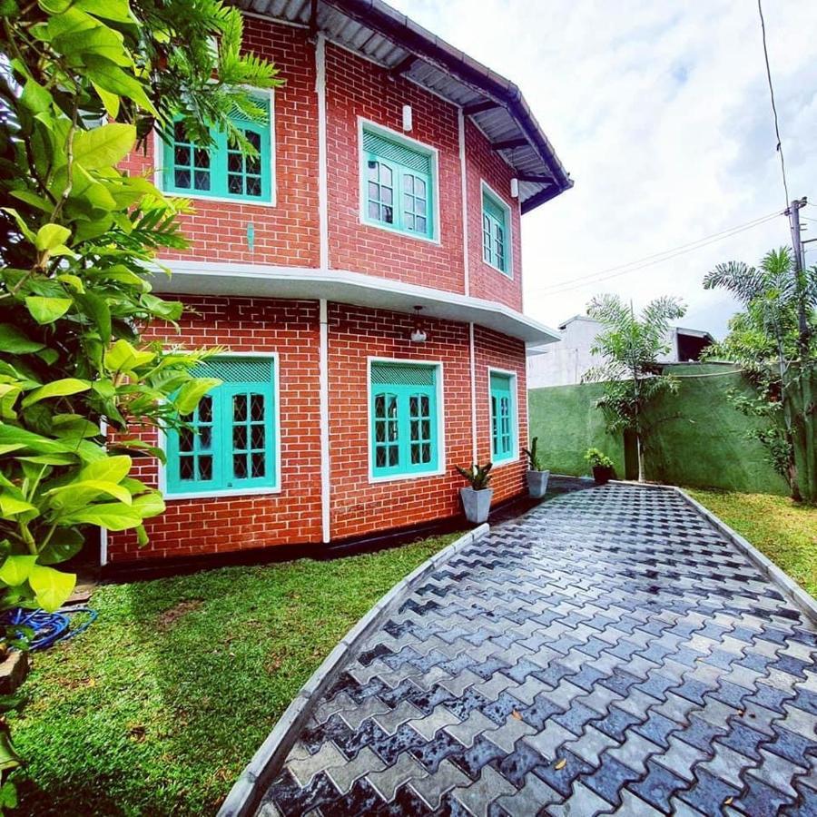 Sadhara River View Lodge Kandy Exterior photo